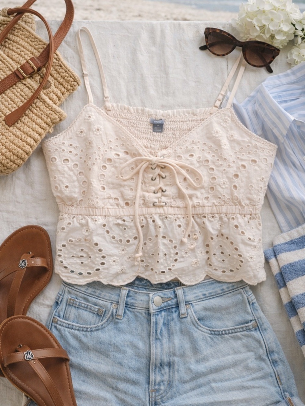 Aerie Eyelet Lace Up Crop Top Boho Cottagecore Coastal Cream Medium